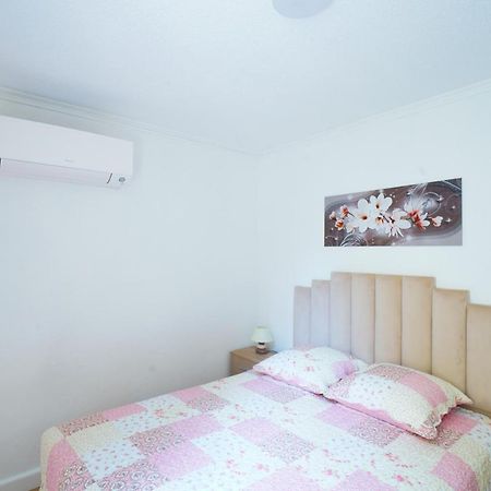 Appartement Du Forum,La Gare, 50 M2 , Climatisation, Garage, Cour Narbona Esterno foto